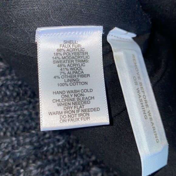 Loft faux fur zip up vest size M/L - Picture 6 of 7